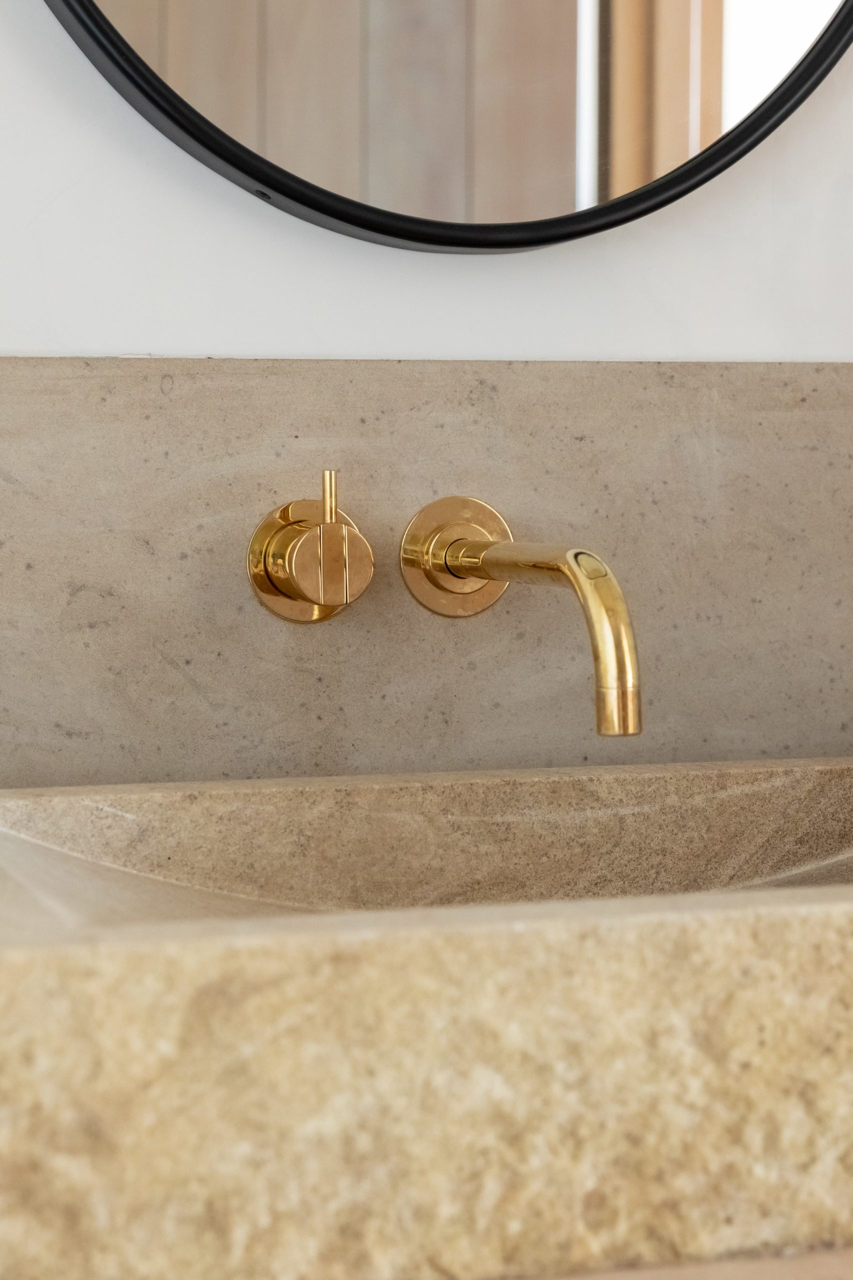 VOLA basin faucet in gold