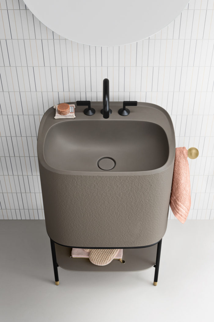 Allegro bathroom console in brown